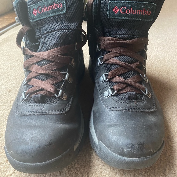 Columbia women’s hiking boots size 9 - Picture 2 of 8